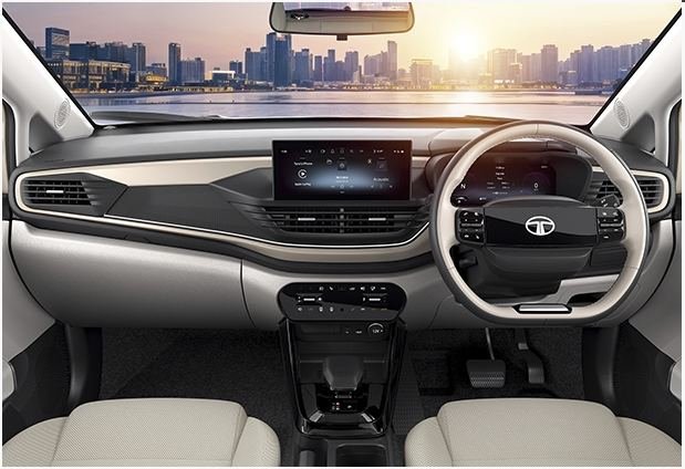 Tata Altroz interior, dashboard and infotainment
