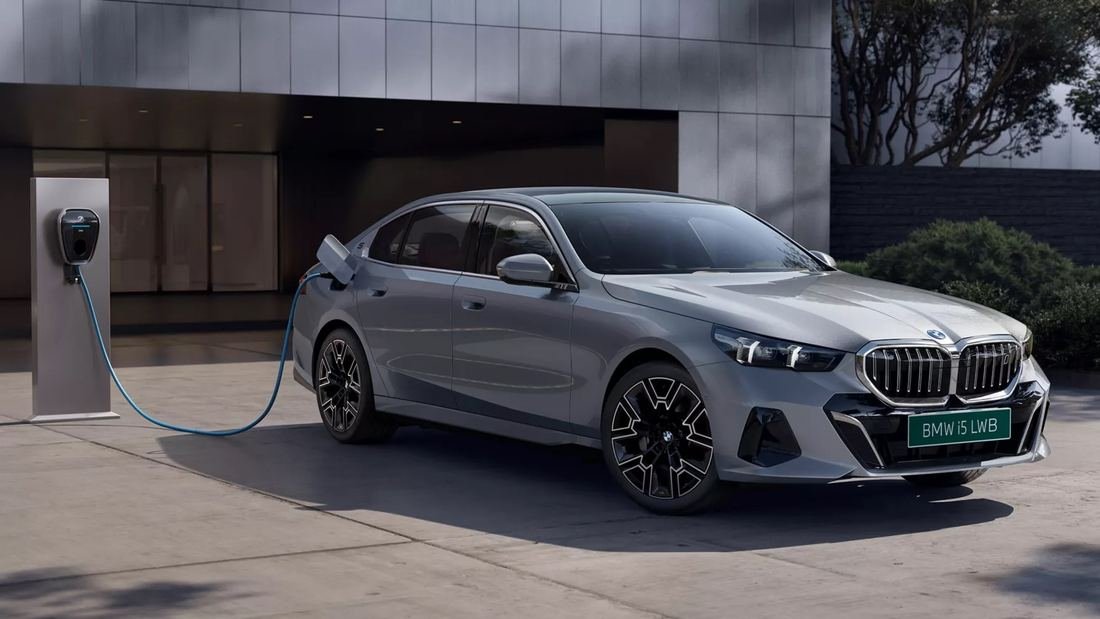 BMW i5 Long Wheelbase electric sedan launched in India